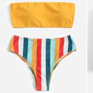Bandeau with striped bikini set
